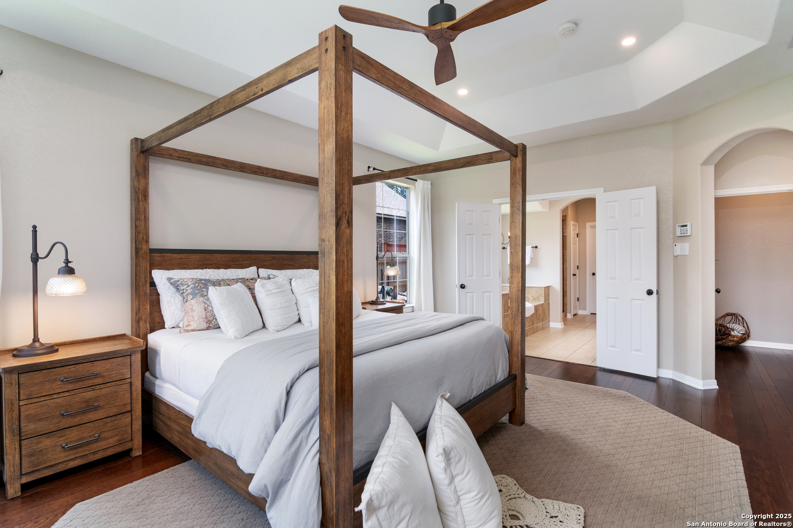 1214 Ashbury Bay