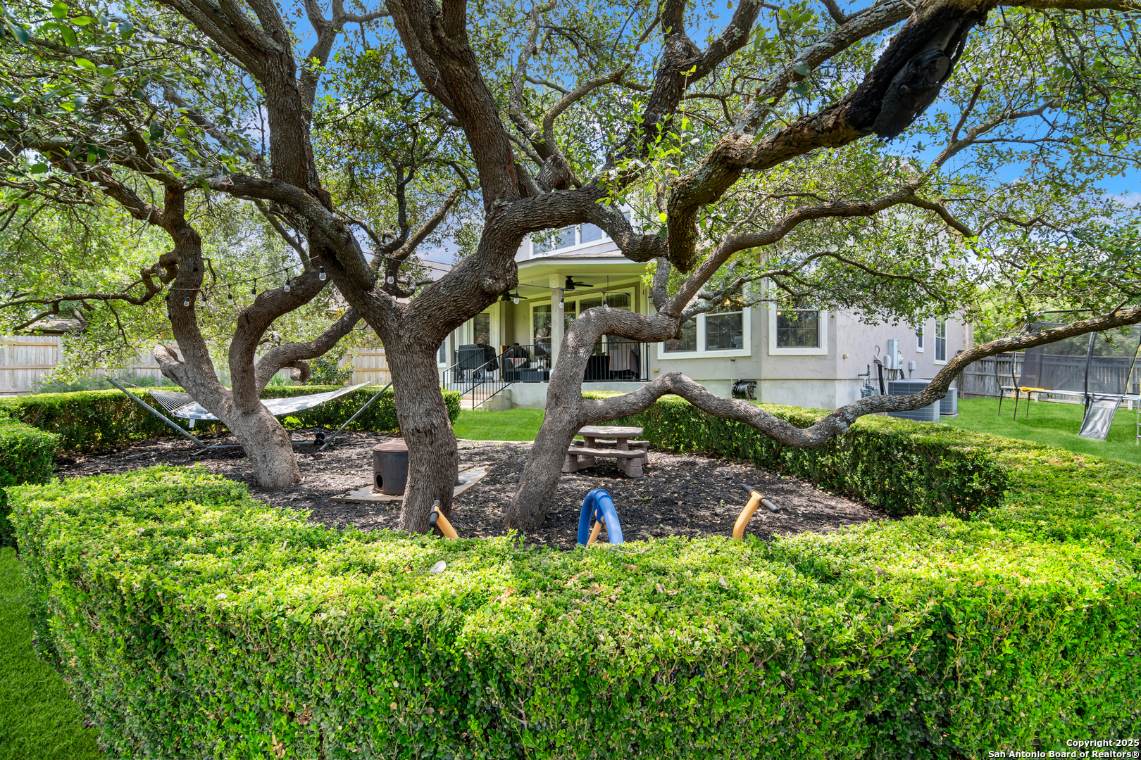 1214 Ashbury Bay