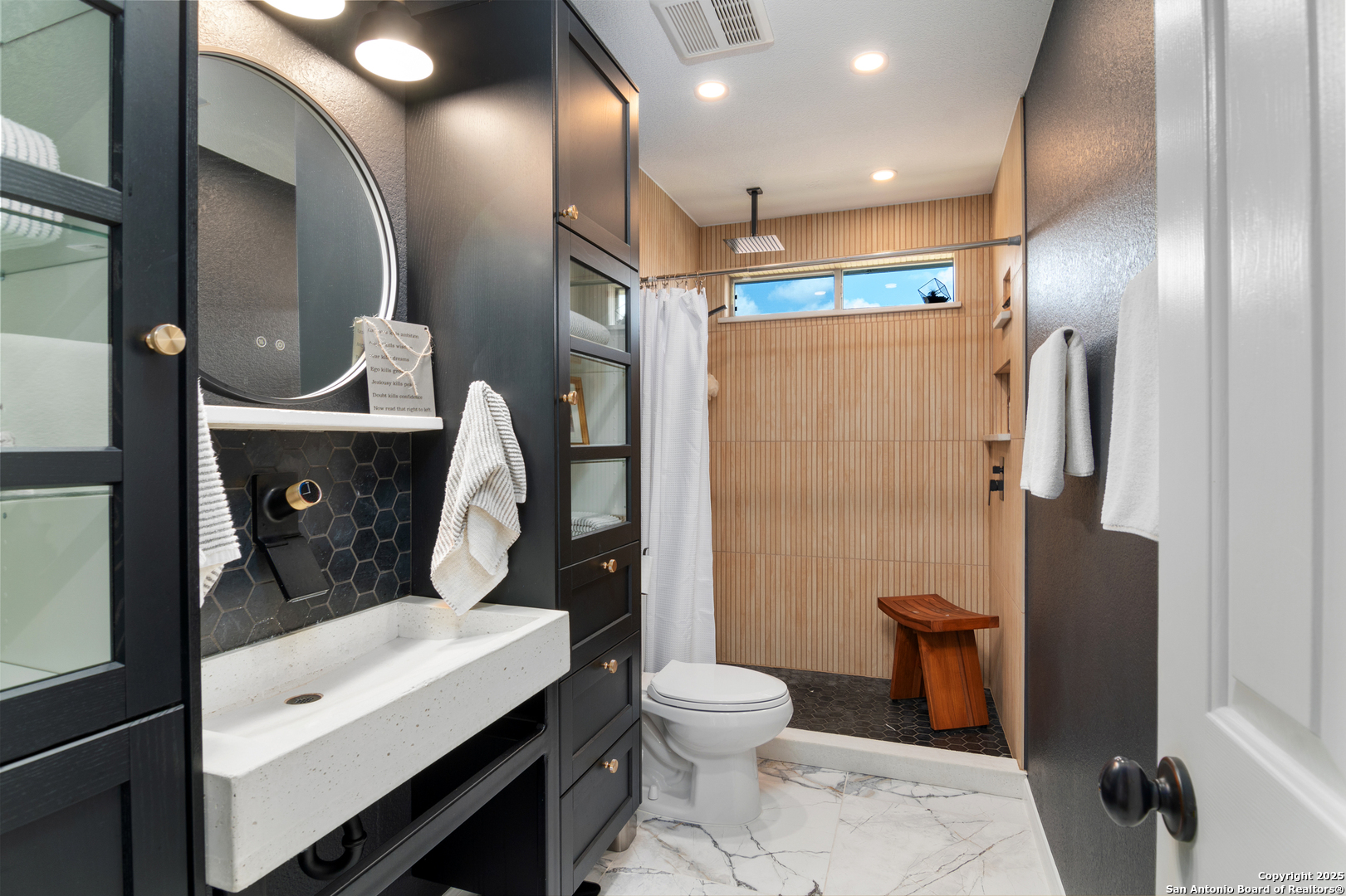 1214 Ashbury Bay