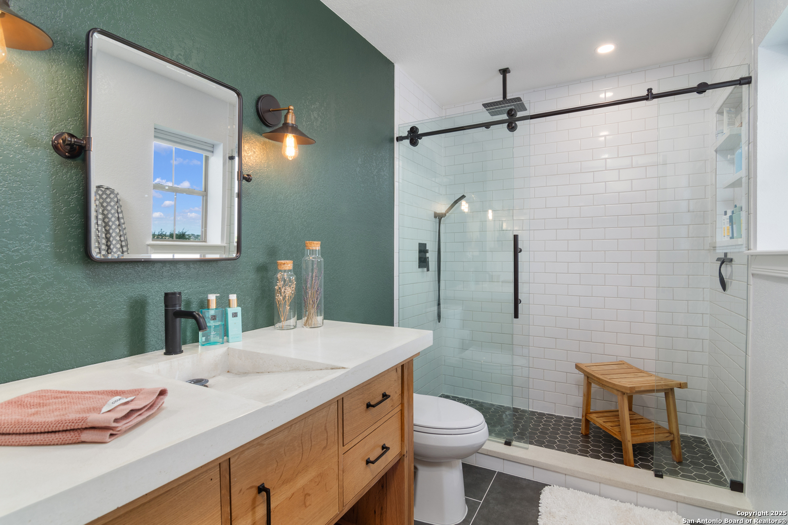 1214 Ashbury Bay