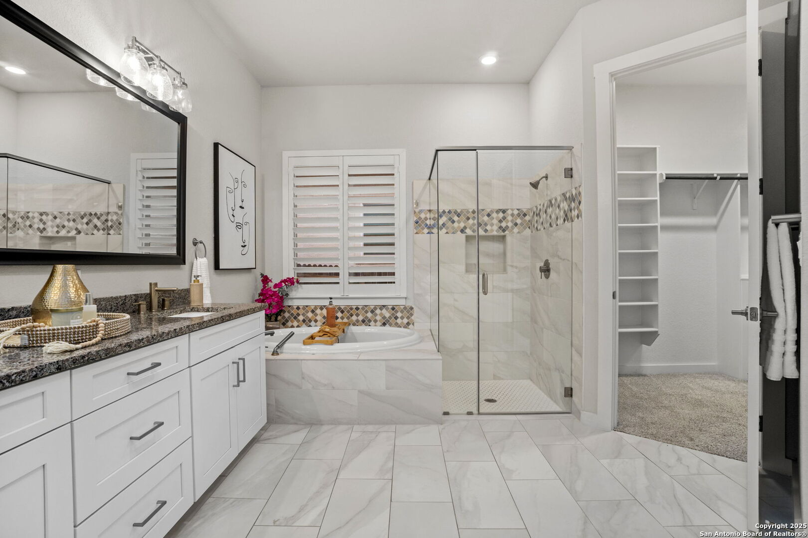 3827 Glenellen