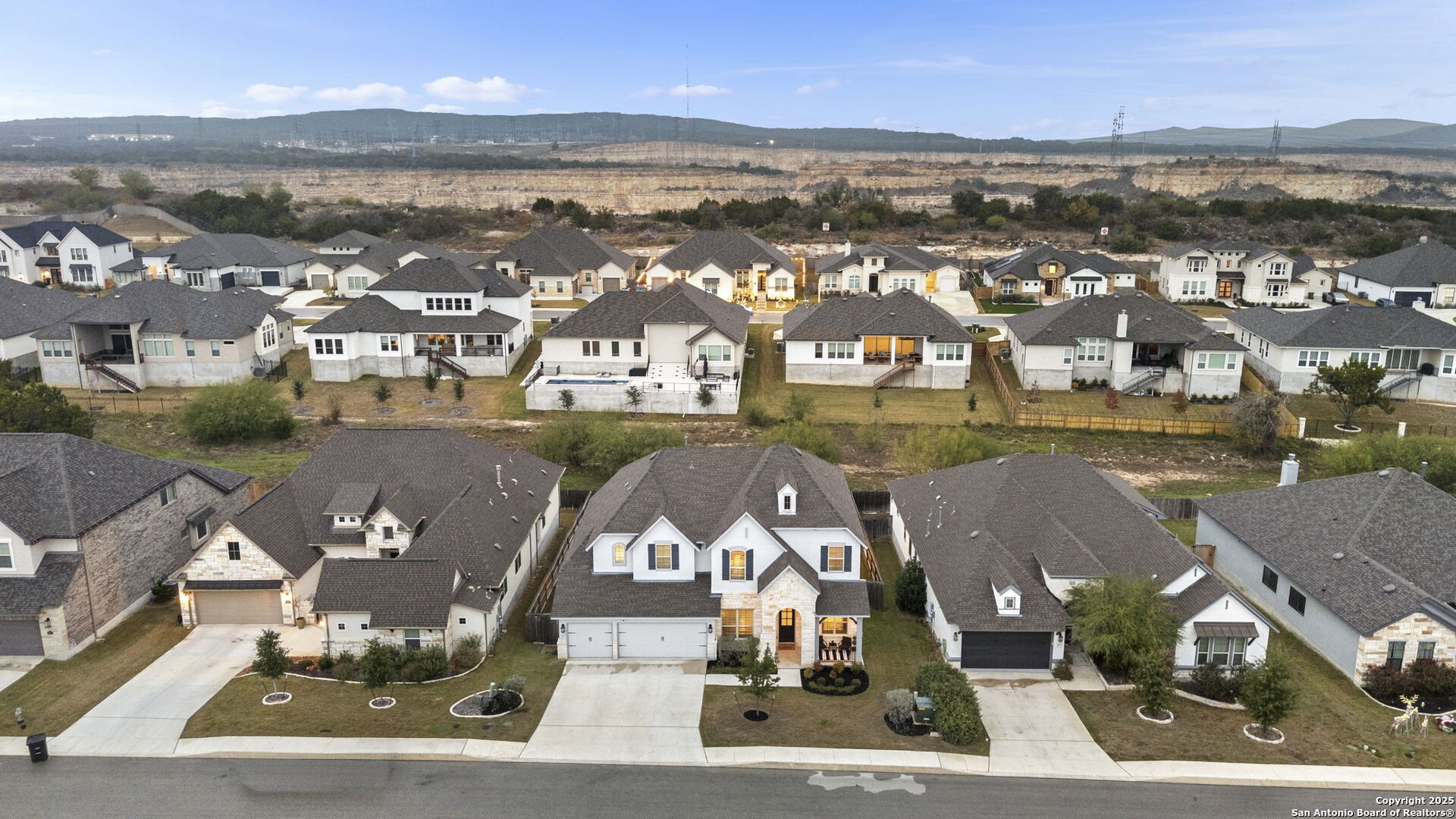 3827 Glenellen