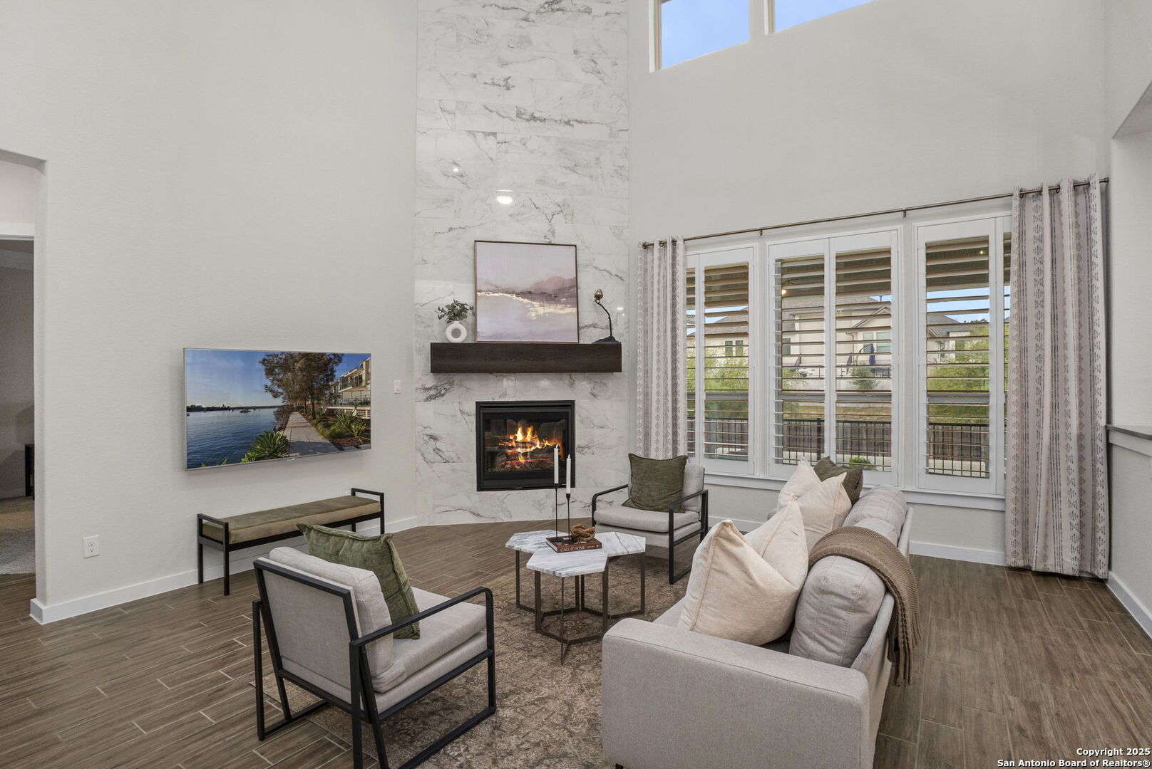 3827 Glenellen