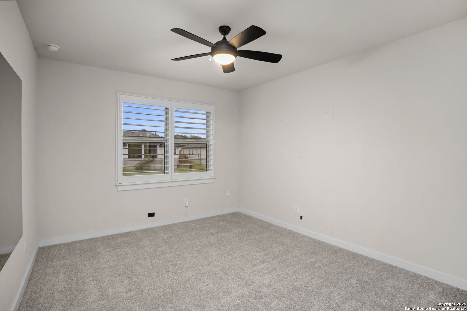 3827 Glenellen