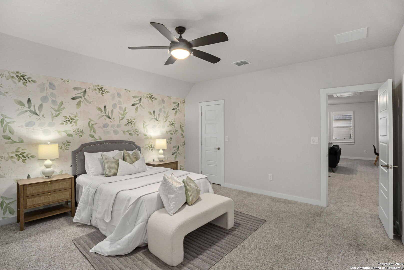 3827 Glenellen