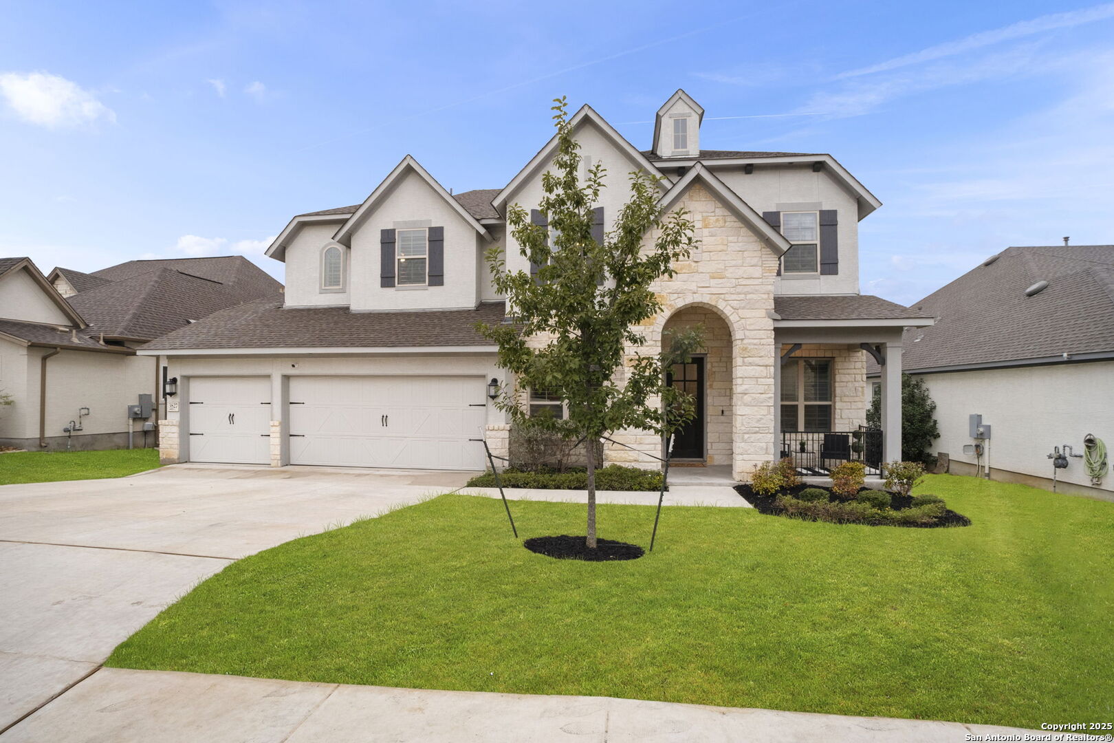3827 Glenellen
