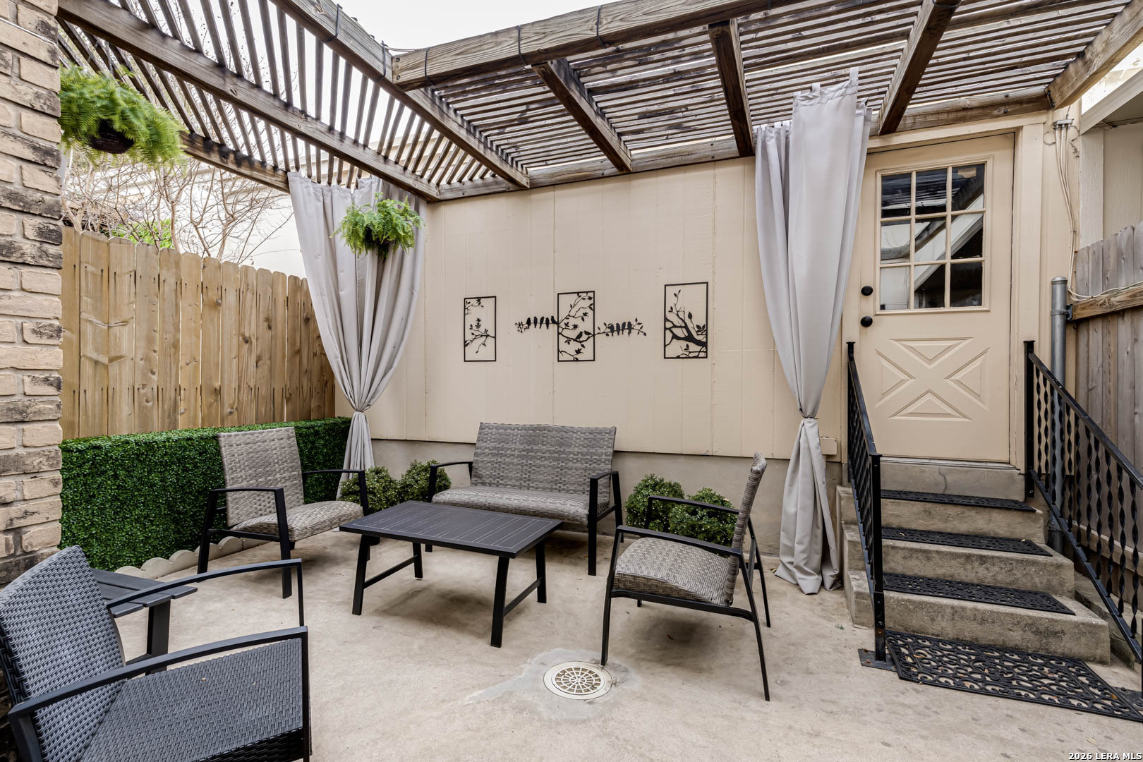 11303 Vance Jackson E3