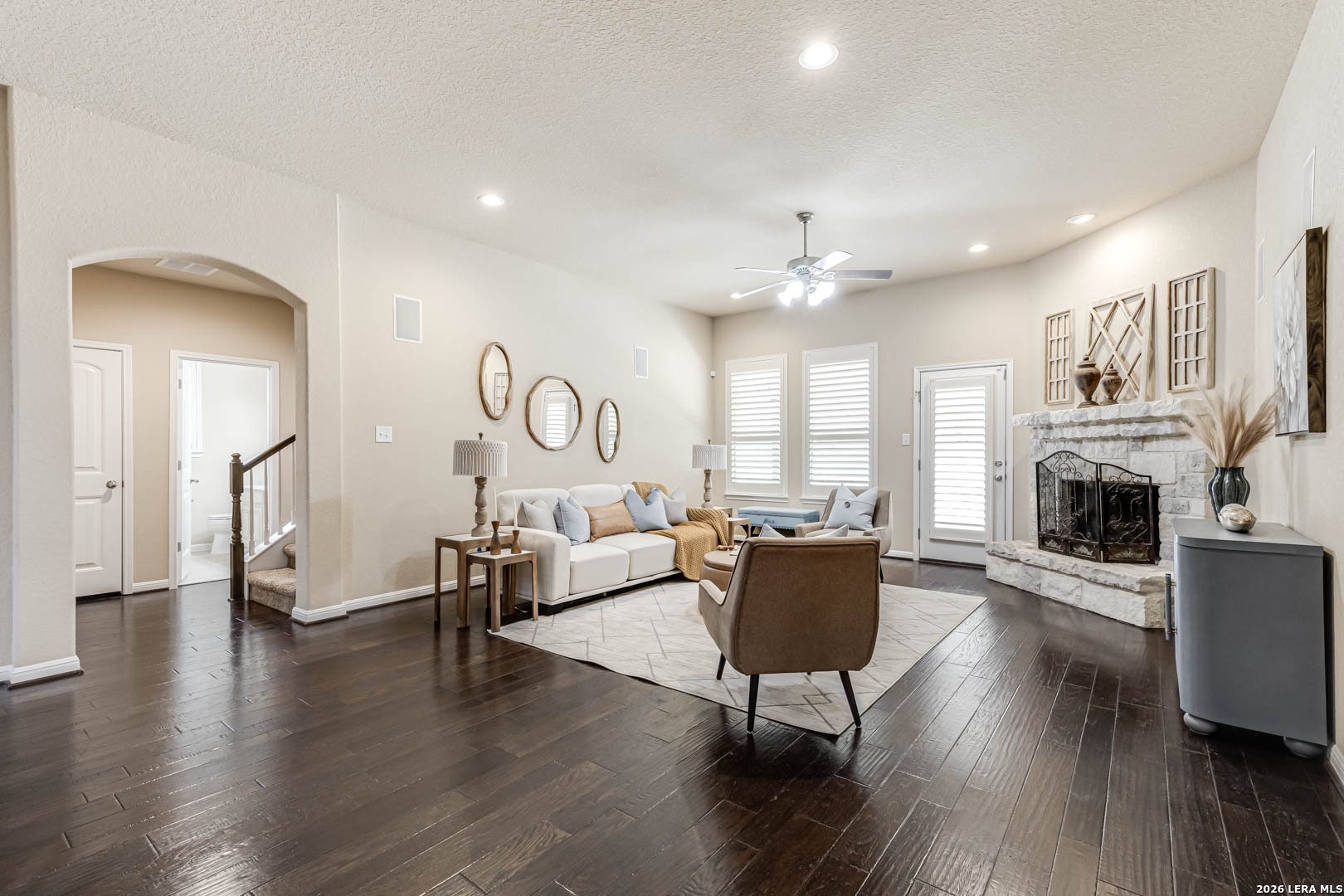112 Hagen Dr