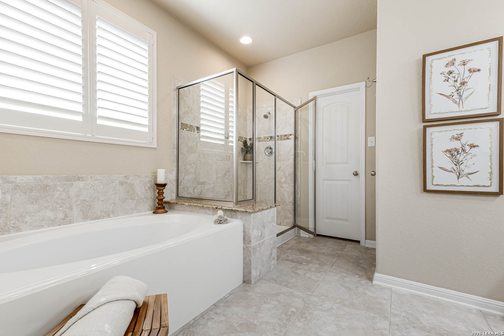 112 Hagen Dr
