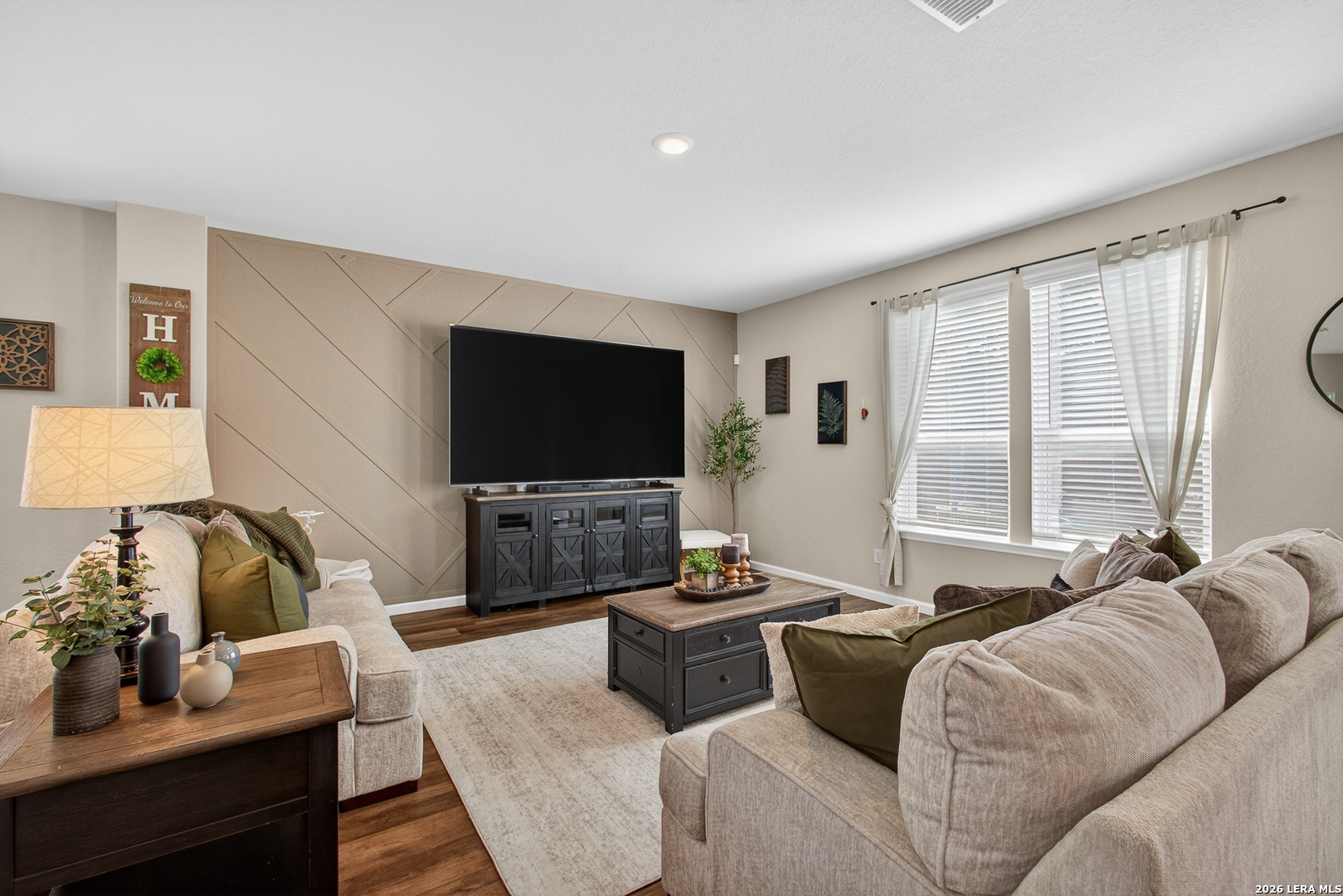 13740 Redtail Landing