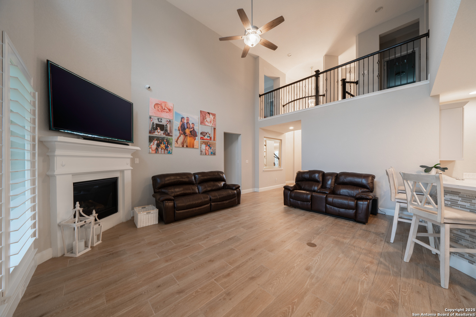 1729 Crystal Bridges