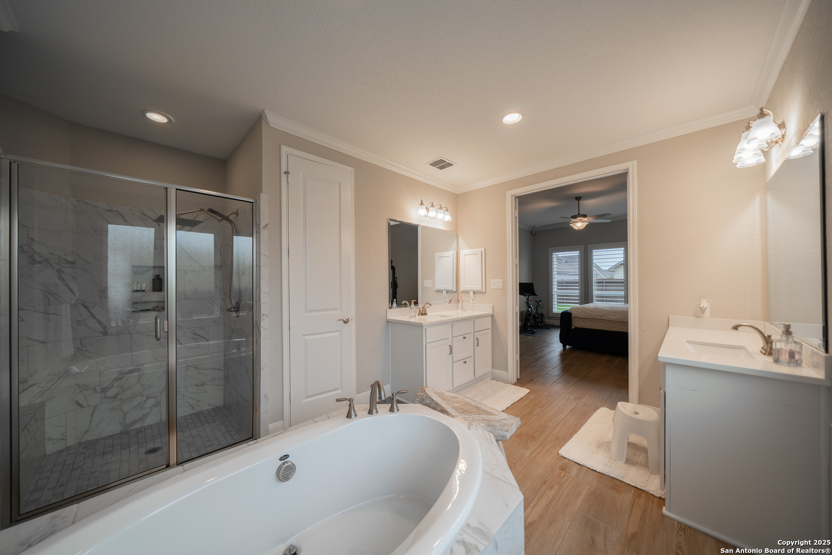 1729 Crystal Bridges