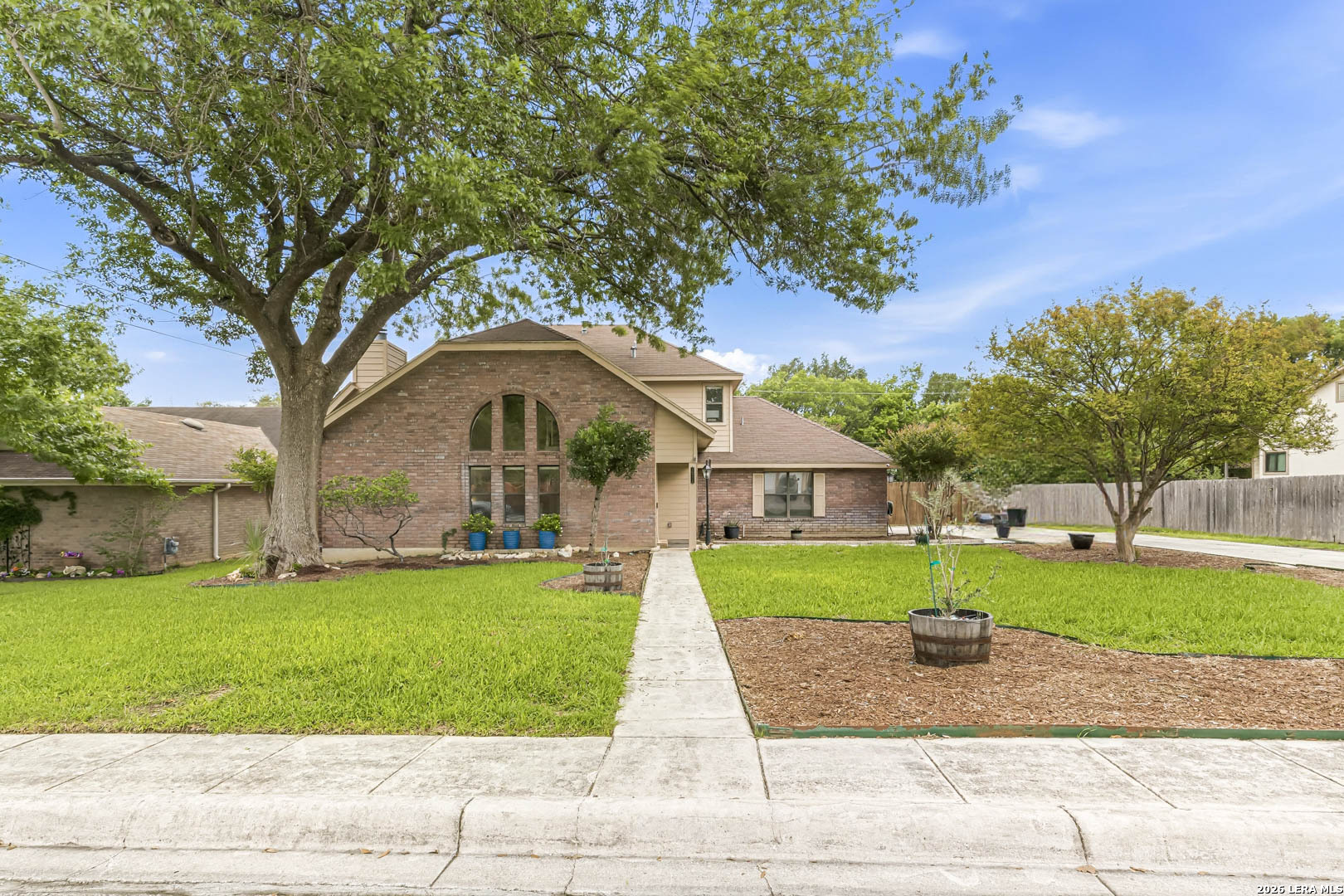 16314 Rough Oak
