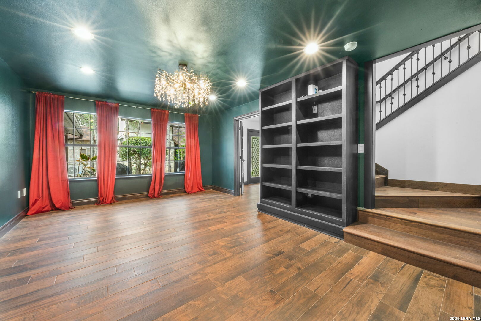232 MEADOWBROOK DR