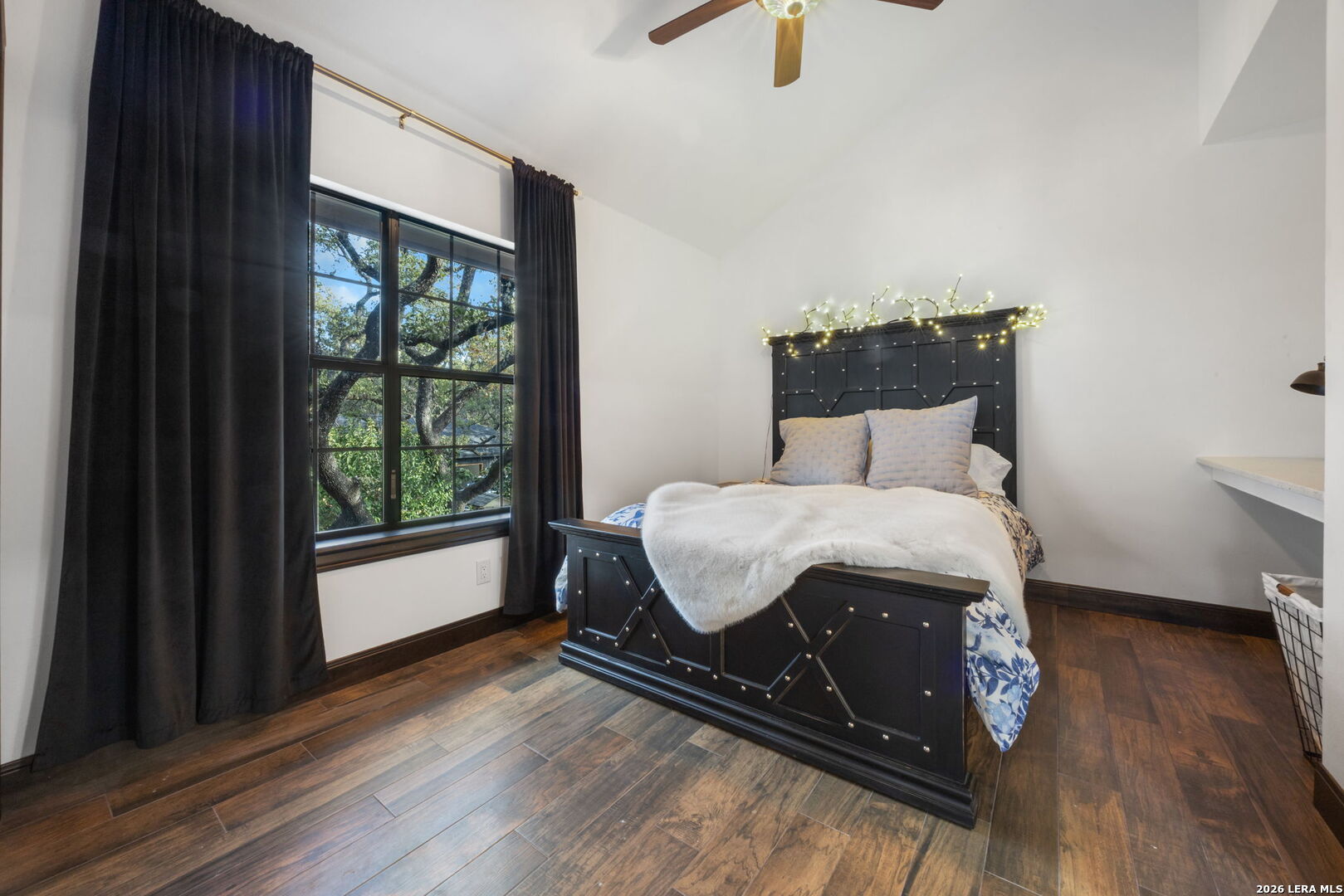 232 MEADOWBROOK DR