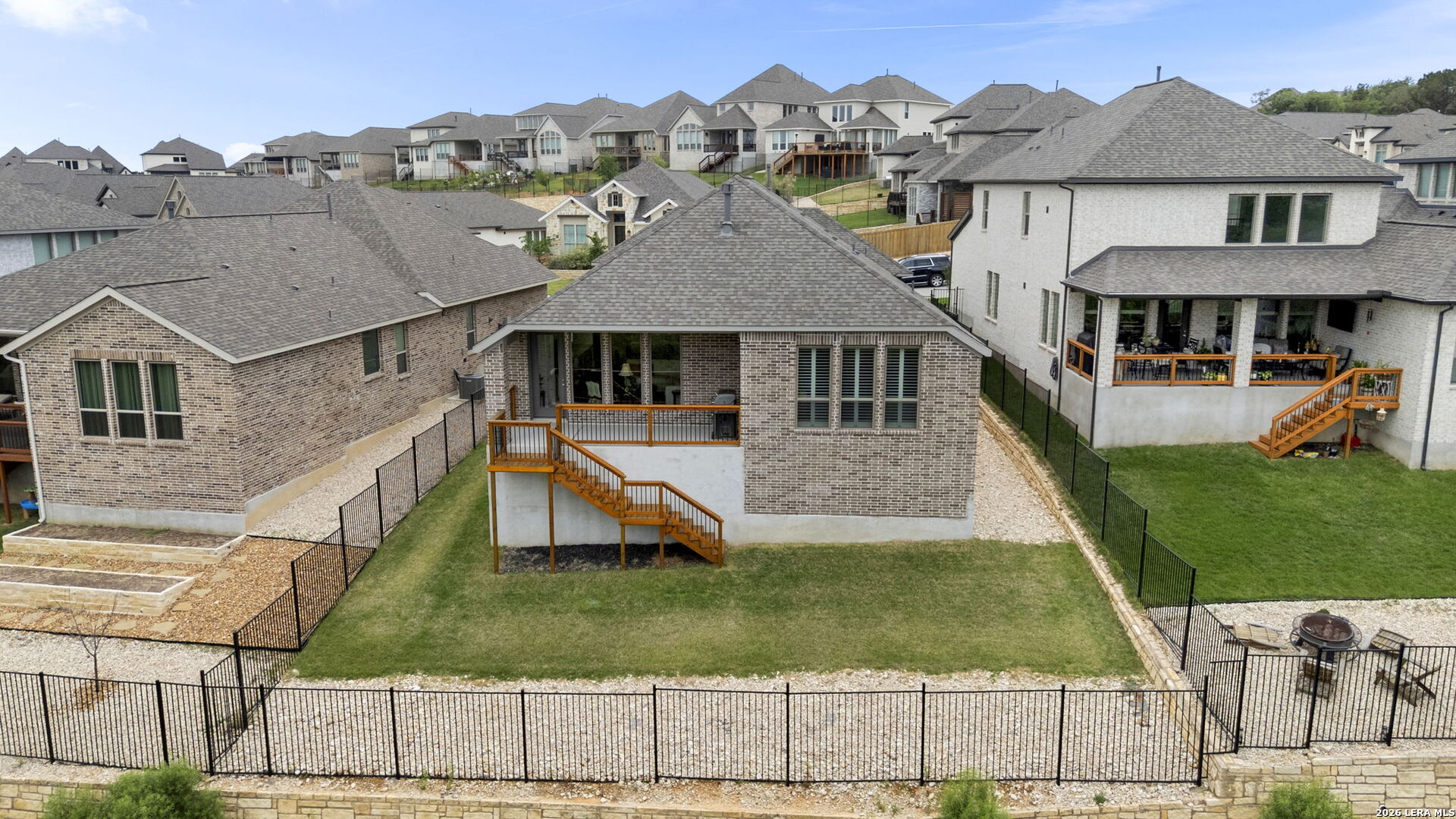 24066 Sidehill Lie