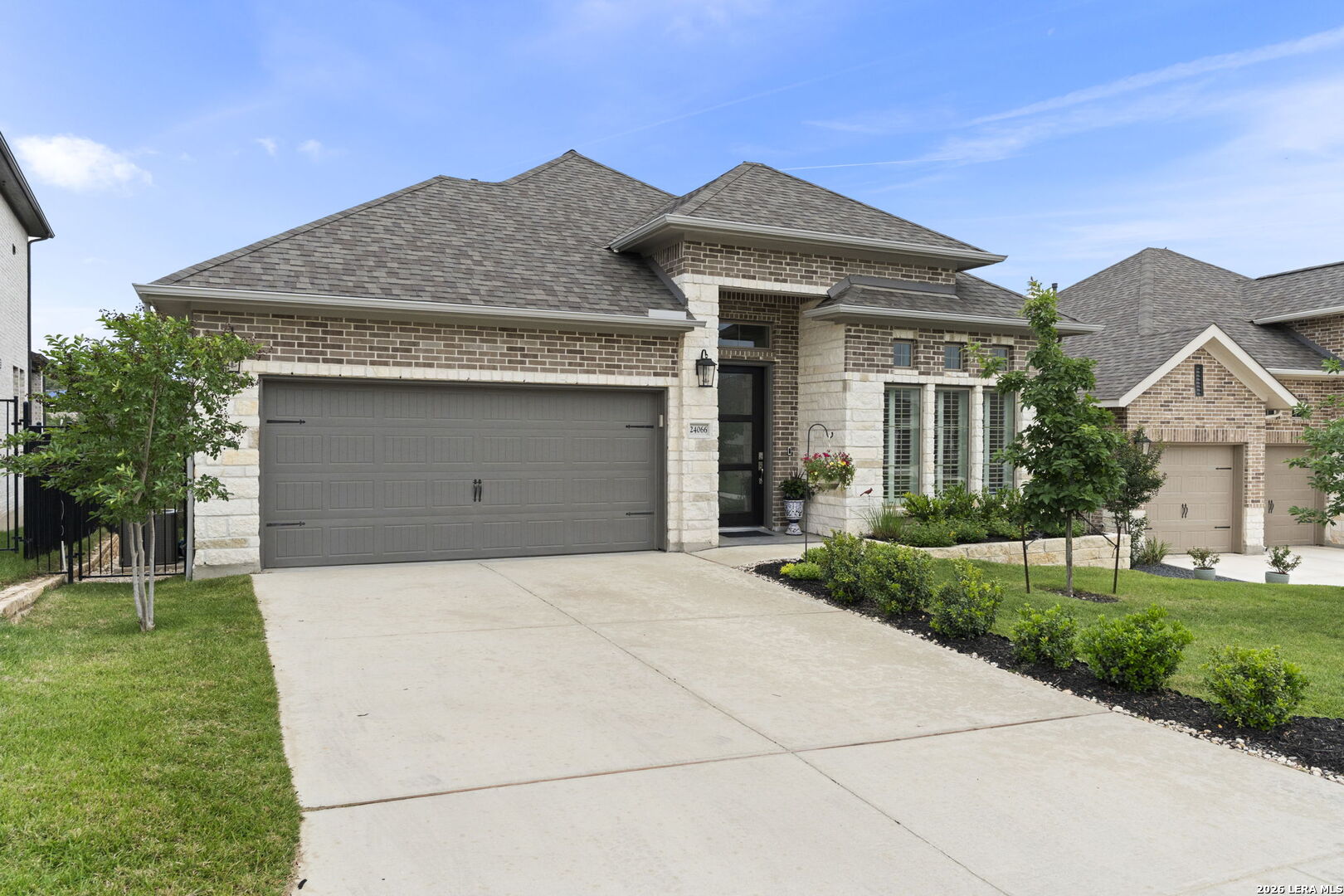 24066 Sidehill Lie