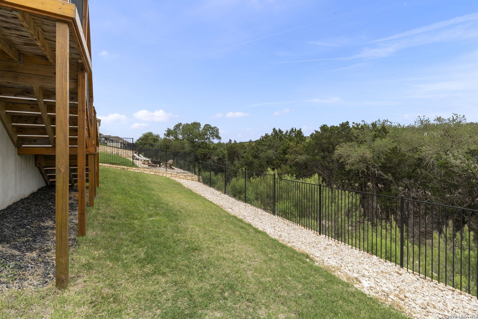24066 Sidehill Lie