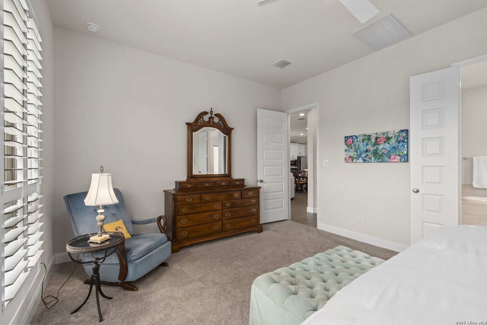 24066 Sidehill Lie