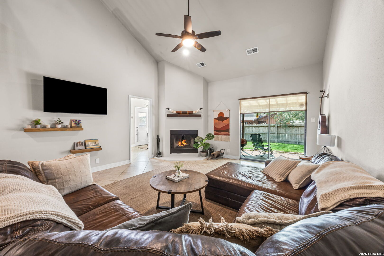 2330 ENCINO PT
