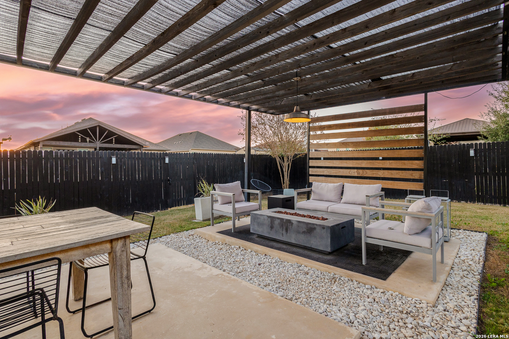 3922 Brazos Bend