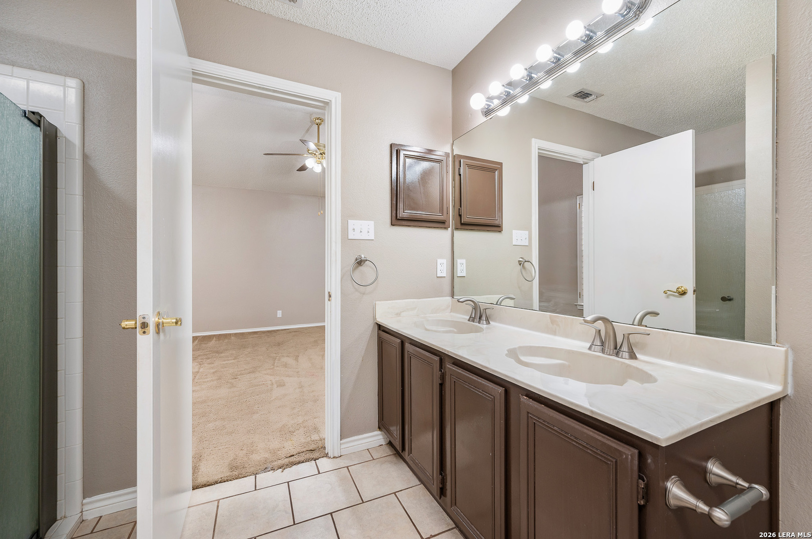 11322 Woodridge