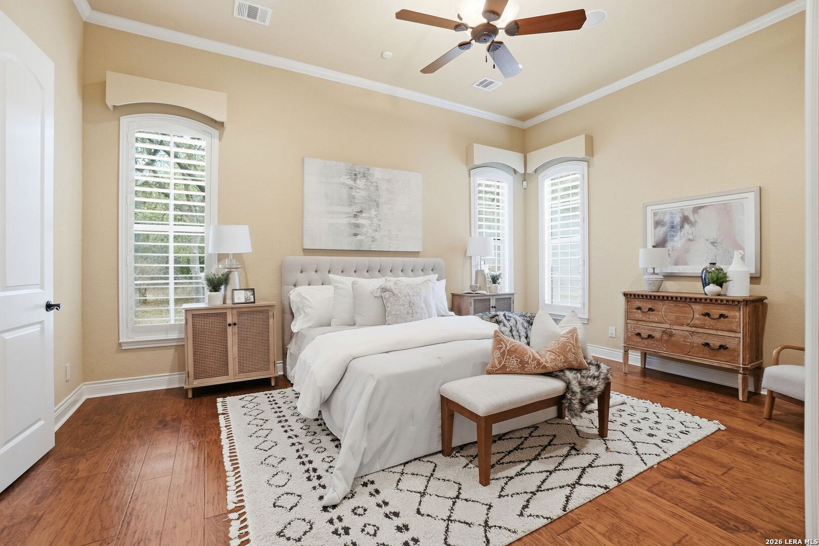 16227 San Cayetano
