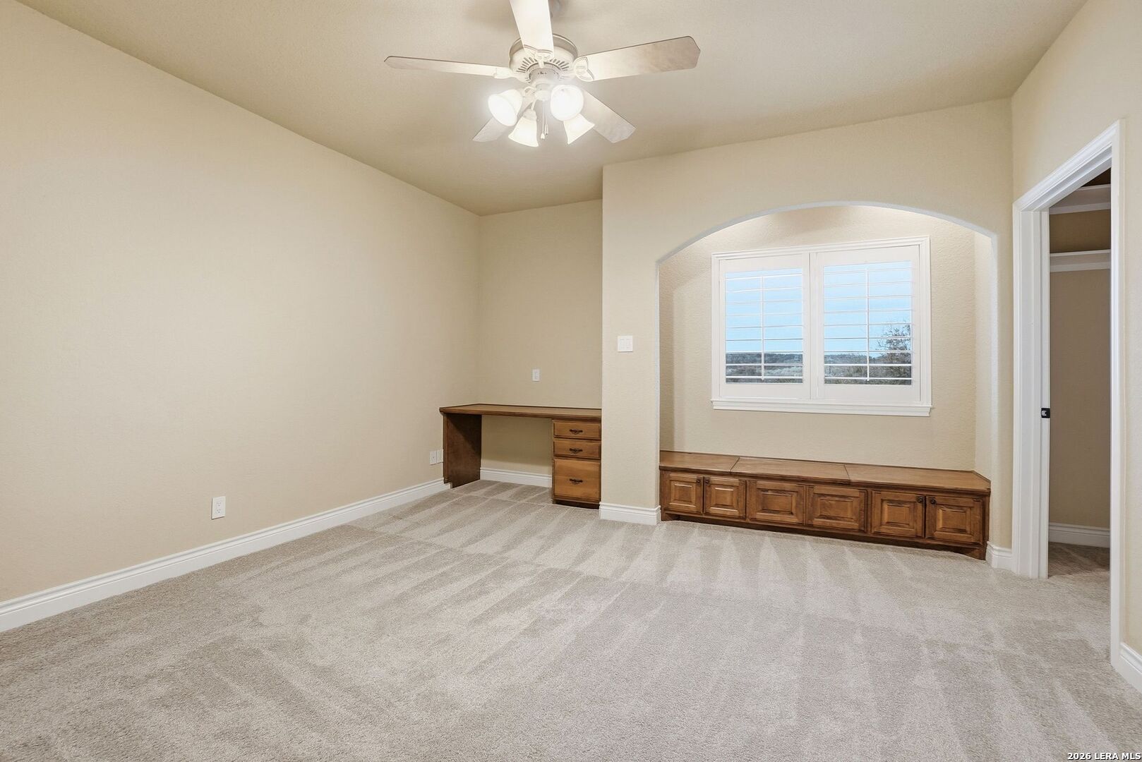 16227 San Cayetano