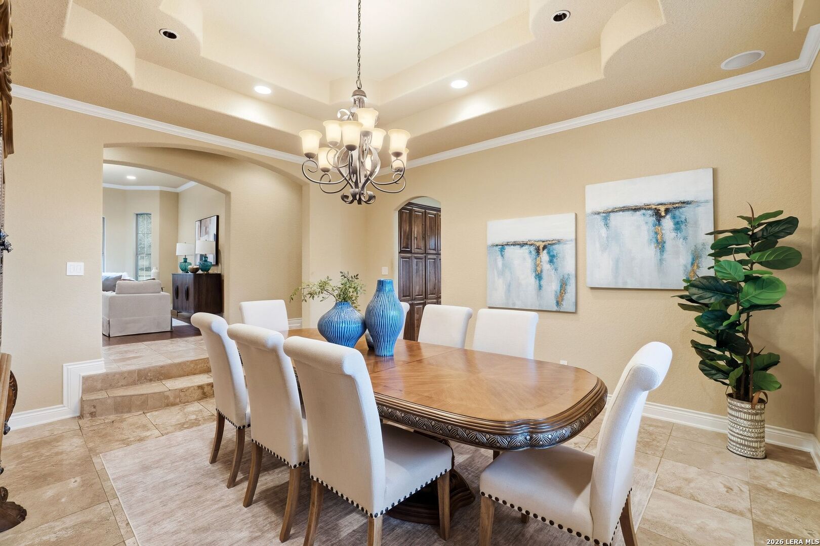 16227 San Cayetano