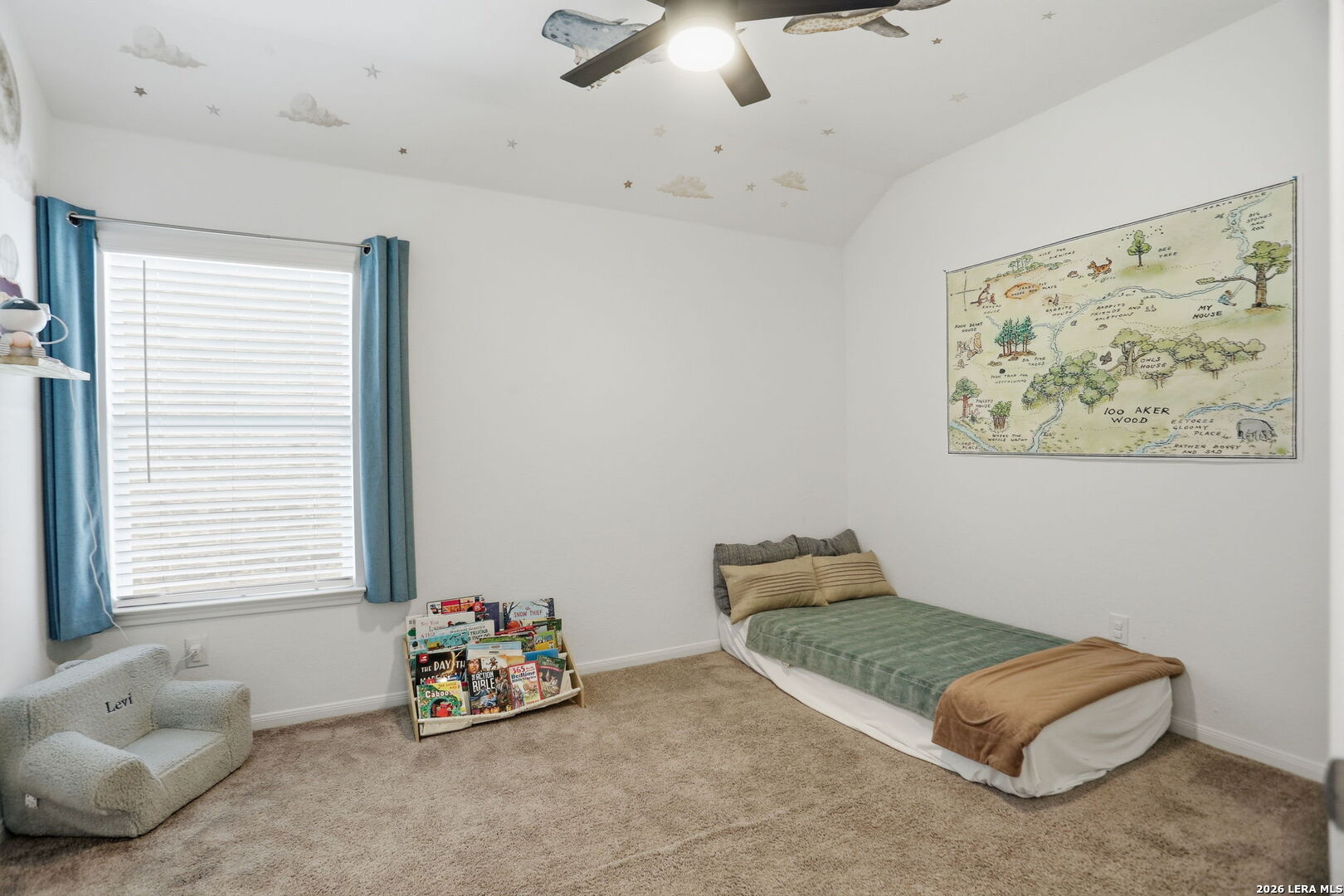 8912 Luciano Ridge