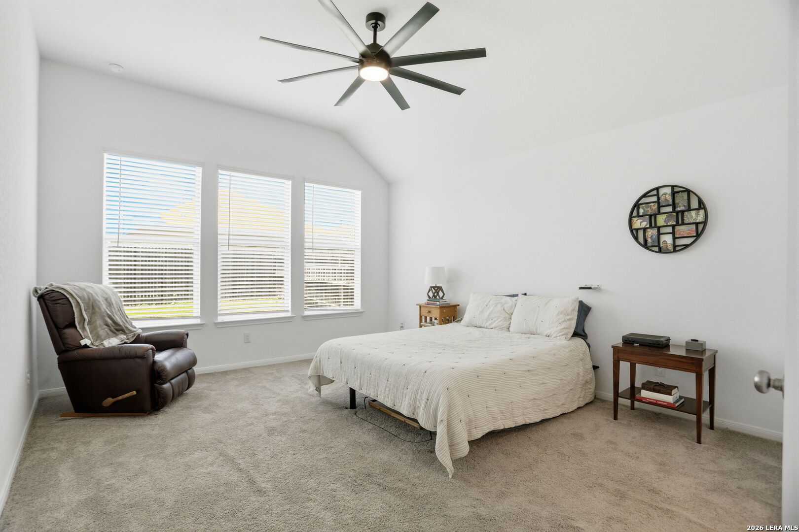8912 Luciano Ridge