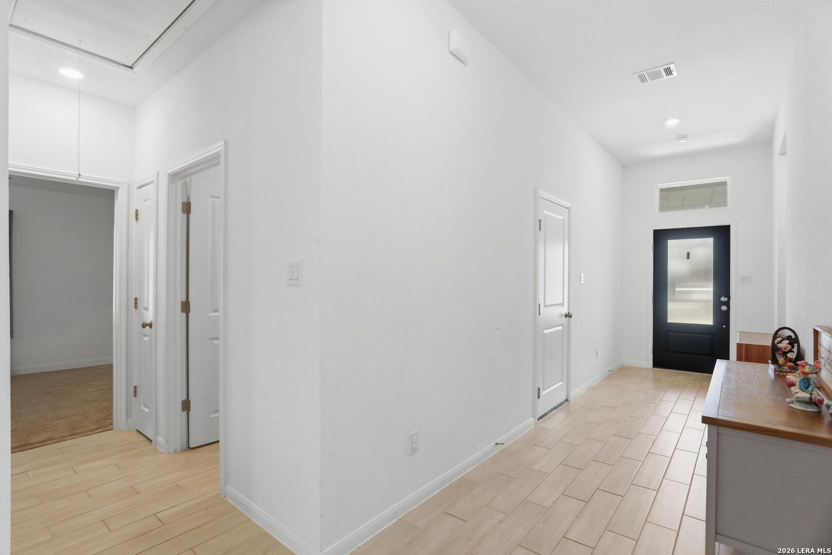 8912 Luciano Ridge