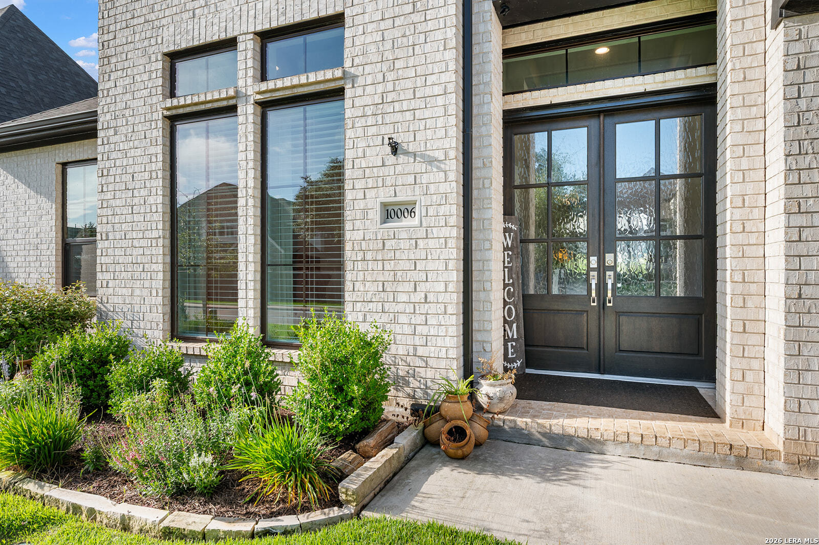 10006 SARAH PL