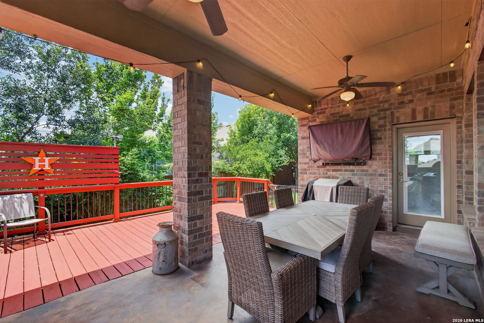 2037 Cullum Park