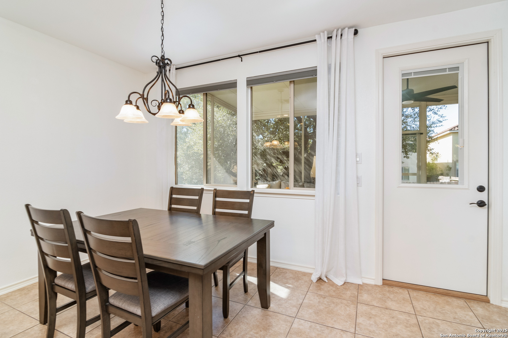 17819 Camino Grande