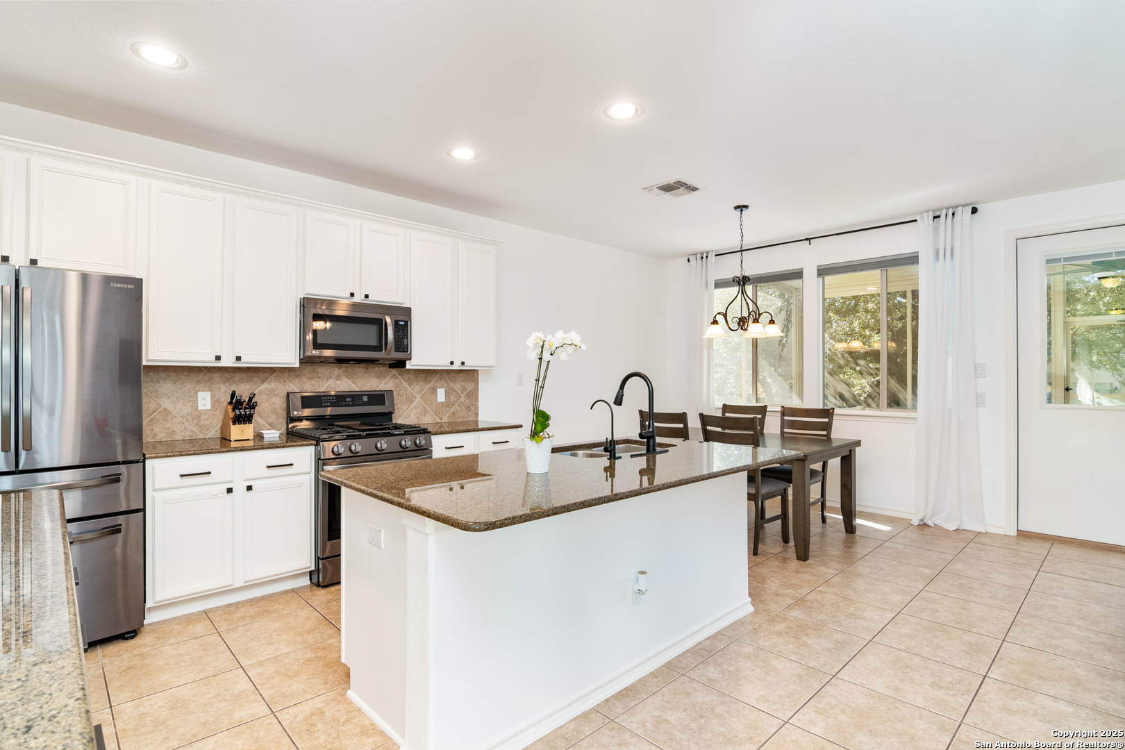 17819 Camino Grande