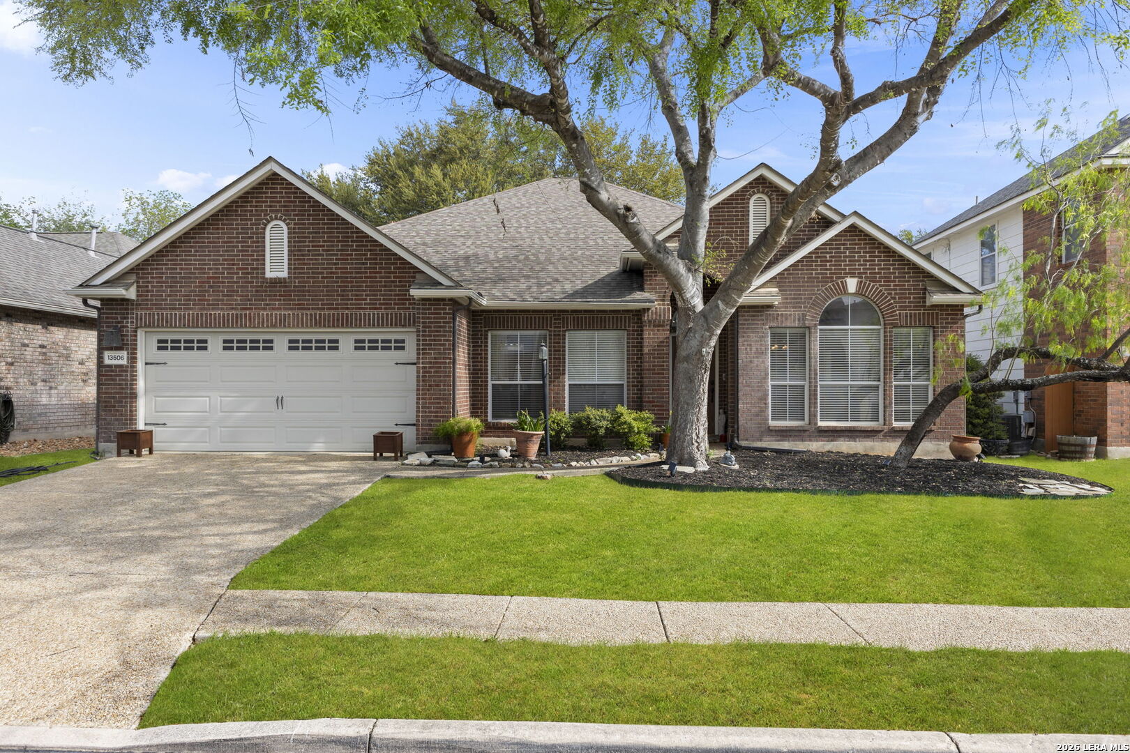13506 Chamber Oaks
