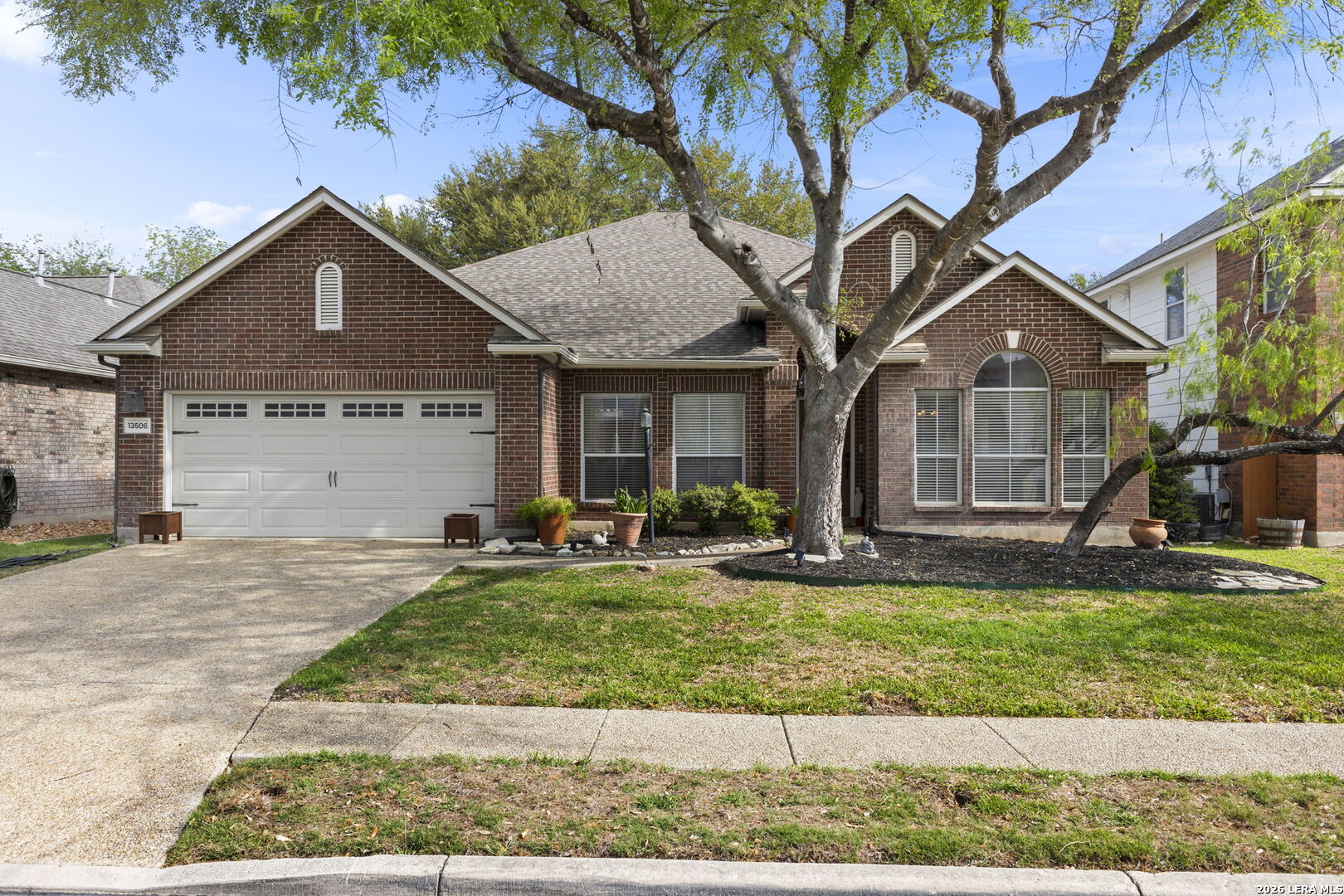 13506 Chamber Oaks