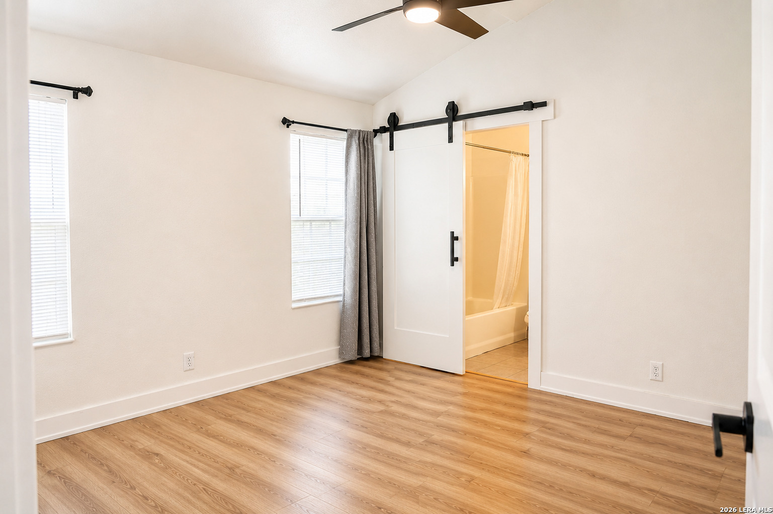 528 W GERALD AVE