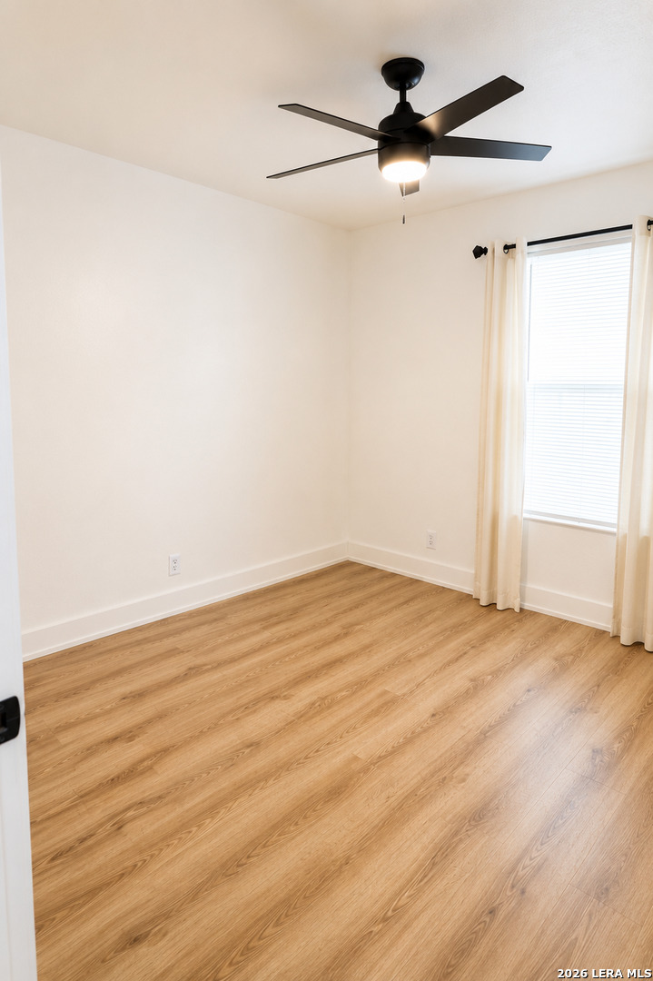 528 W GERALD AVE