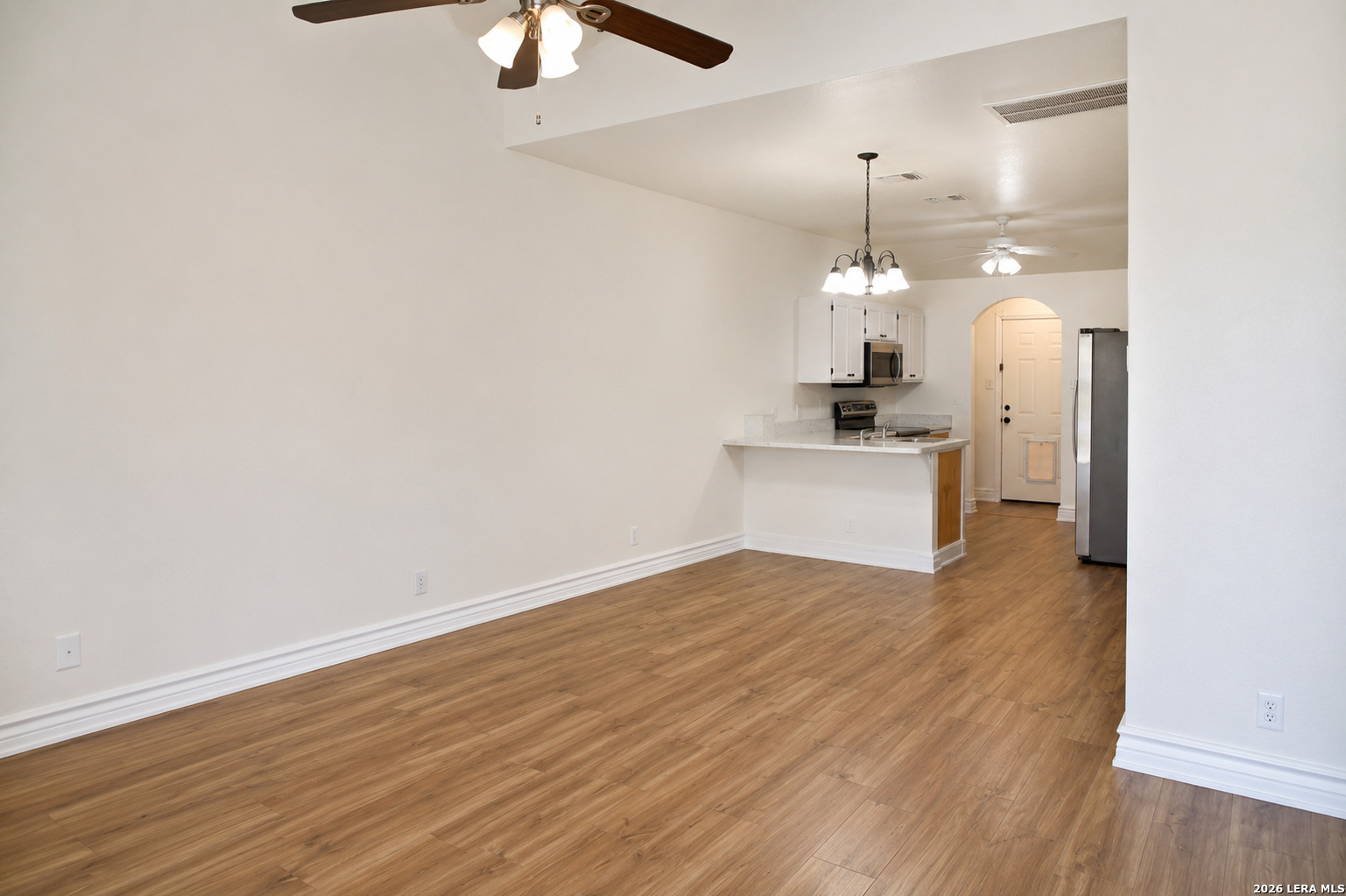 528 W GERALD AVE