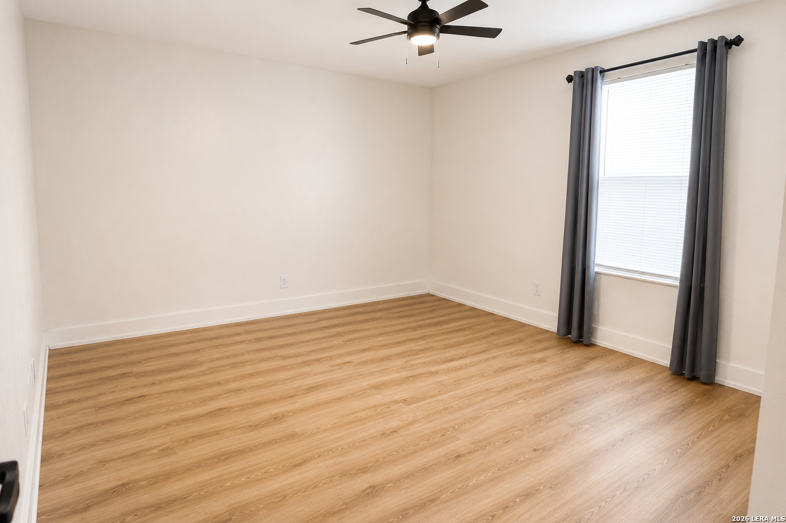 528 W GERALD AVE