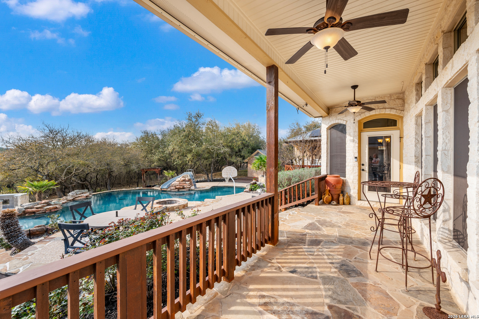 16227 San Cayetano