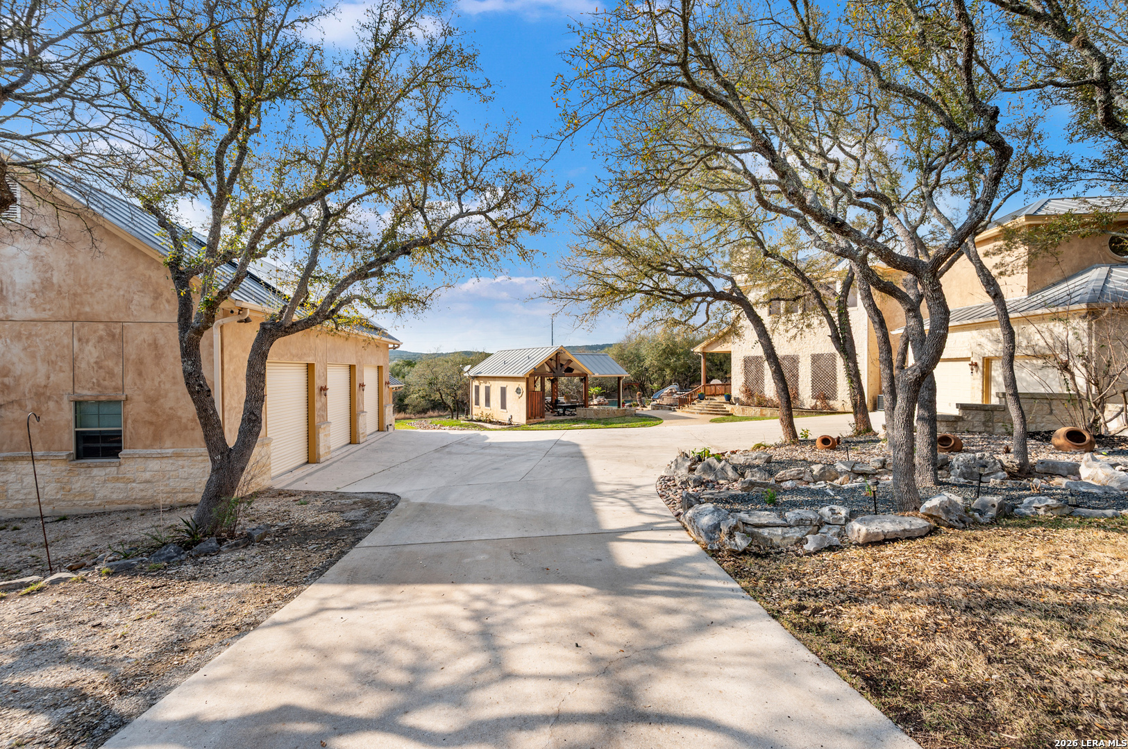 16227 San Cayetano