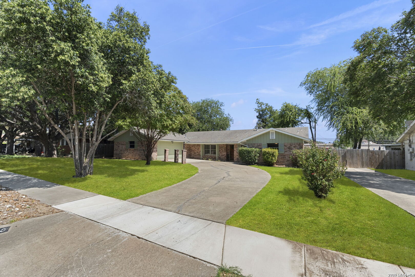 8610 DUDLEY DR