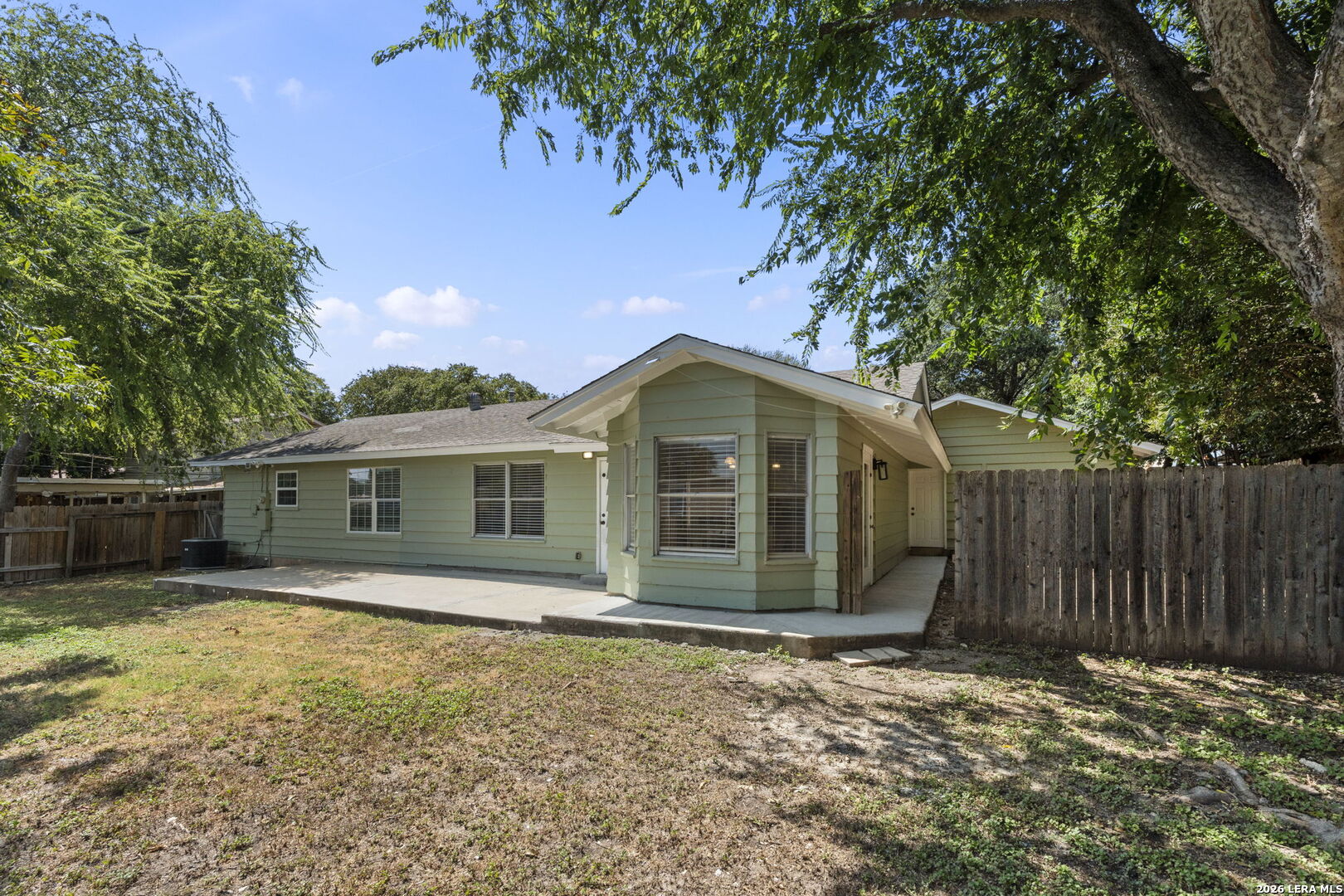 8610 DUDLEY DR