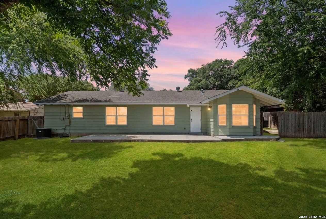 8610 DUDLEY DR