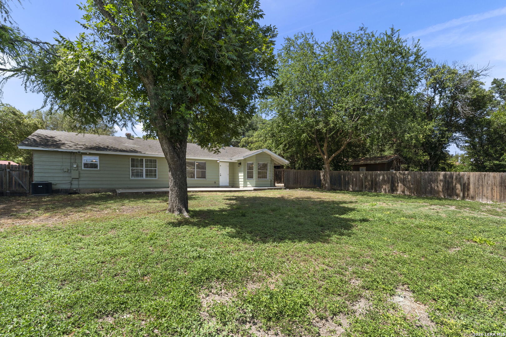 8610 DUDLEY DR