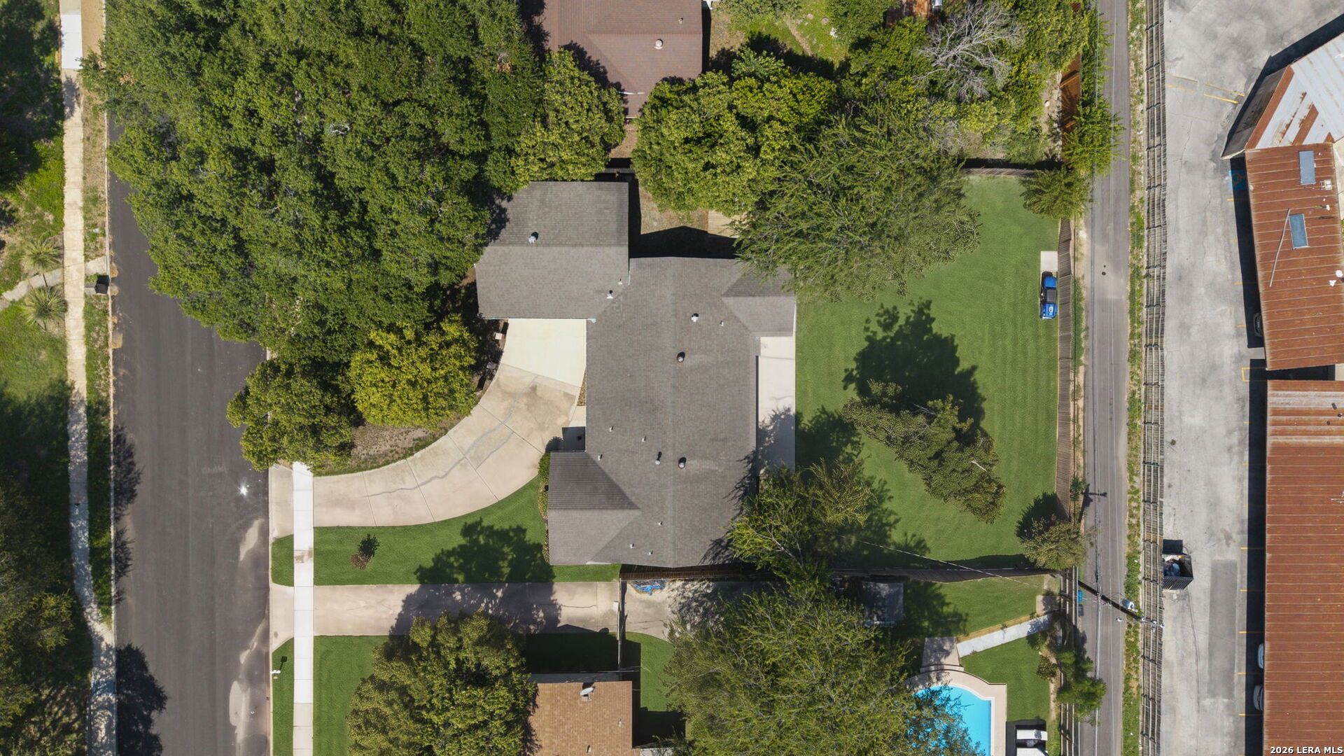 8610 DUDLEY DR