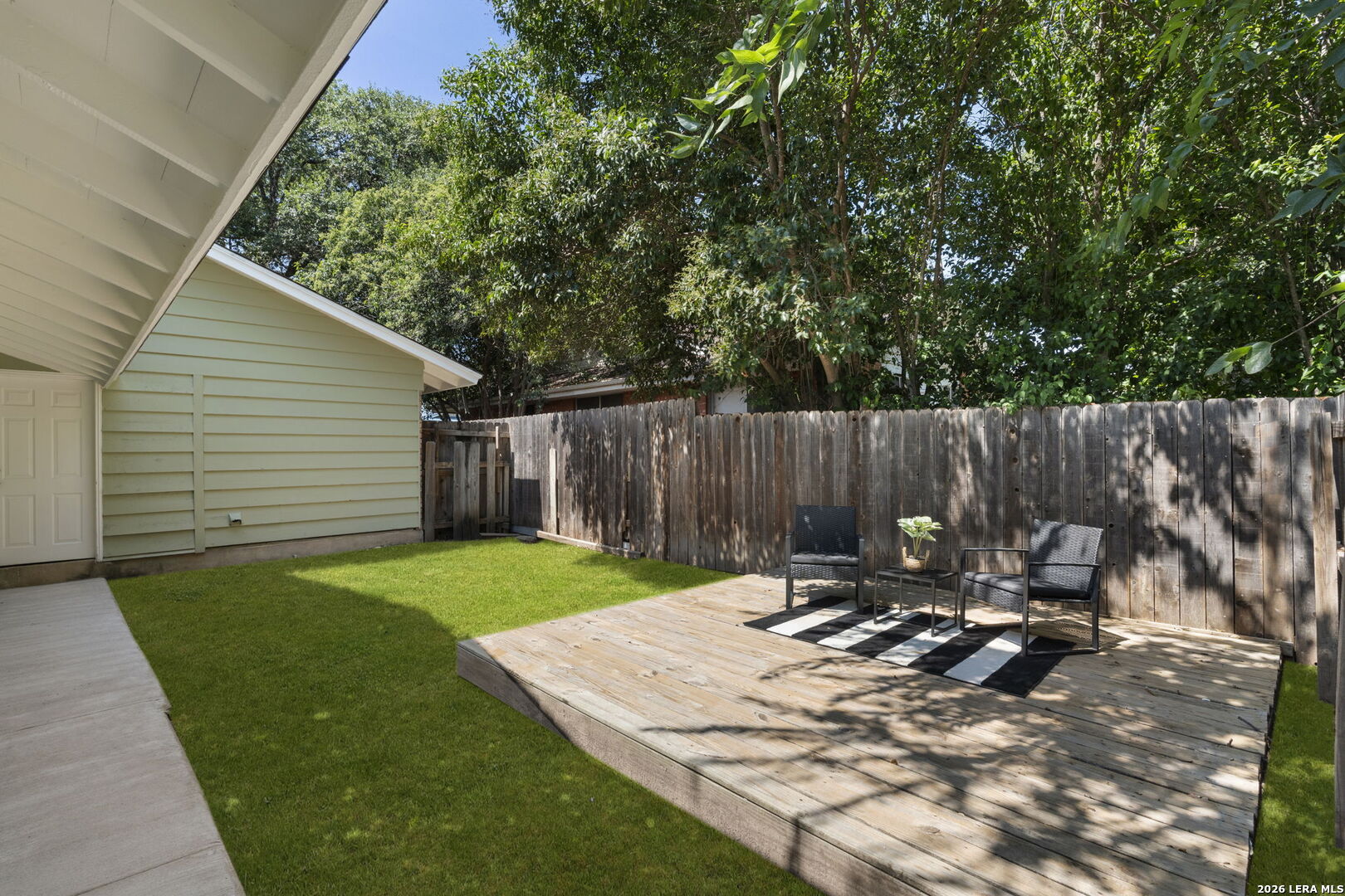 8610 DUDLEY DR